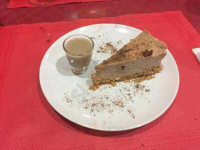 Kenmore Grill & Ollies Bar