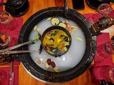 Shullun Hot Pot