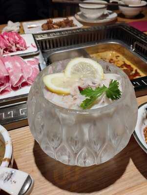 Shullun Hot Pot