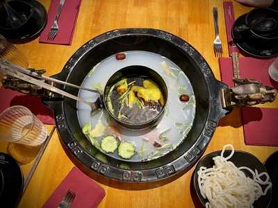 Shullun Hot Pot