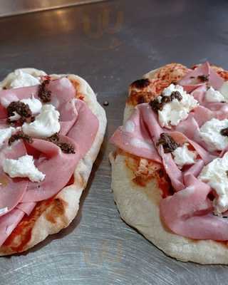 Pizzería La Amasadora