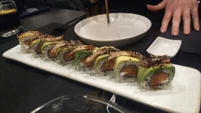 Burbu Sushi & Fusión (palacio)