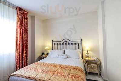 Sahara Sunset Club Restaurant