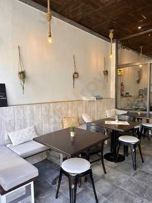 Marsalada Cafe & Drinks