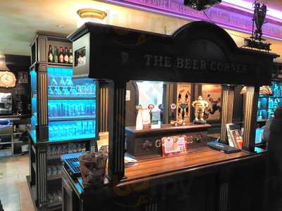 The Cedar Rest & Bar