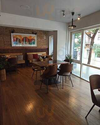 Medio O Pinto Bar Restaurante