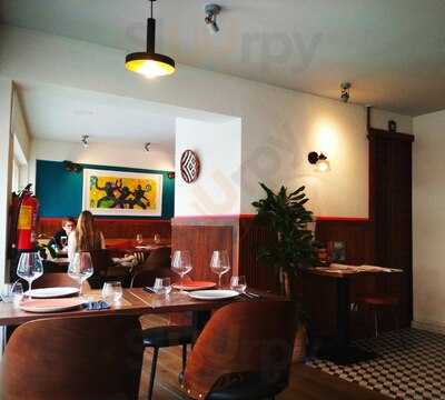 Medio O Pinto Bar Restaurante