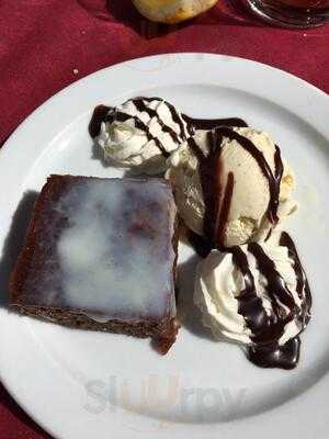 Tapas Y Vinos Rafael