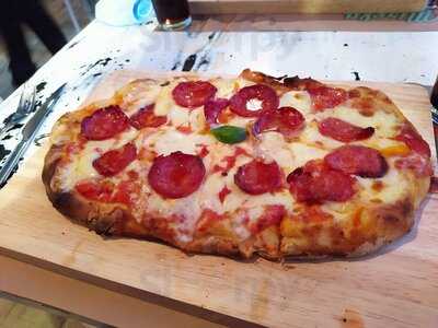 Mirela Restaurant & Pizza