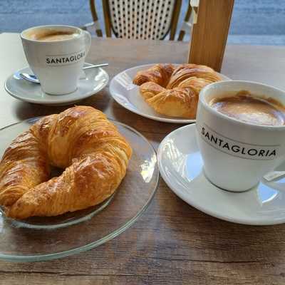 Santa Gloria Coffee & Bakery