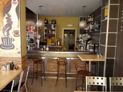 Cafeteria Croissateria Ideal