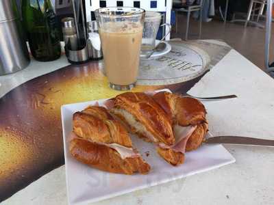 Cafeteria Croissateria Ideal
