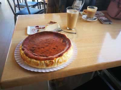 Cafeteria Croissateria Ideal