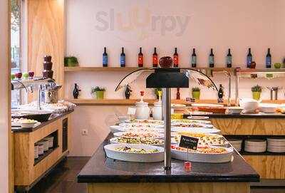 Las Palomas Buffet & Tapas