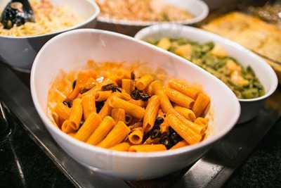 Las Palomas Buffet & Tapas