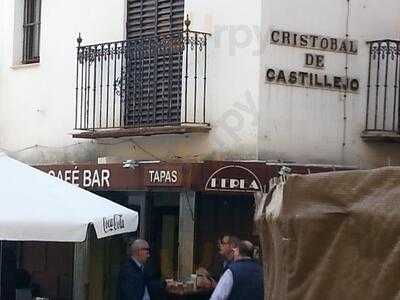 Café Bar Puerta Del Bautismo