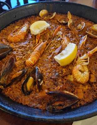 La Bodega Restaurante