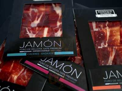 Enrique Tomás Jamon-tapas-vino