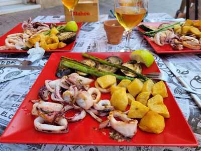 Bar Los Montaditos, Pinedo