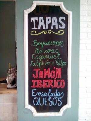 Henry Wotton's Café Bar