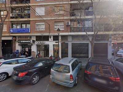 Green Dog Beer & Burger