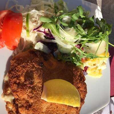 El Barril Restaurant