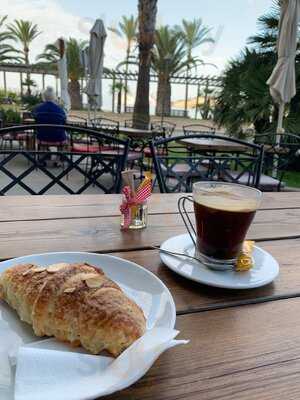 Panaderia Cafeteria Piquer