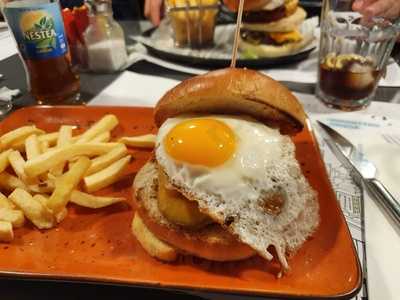 Manhattan American Burger