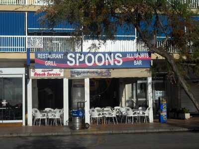 Spoons Bar