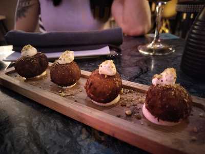 El Neo Tapas & Cocktails - Santa Catalina