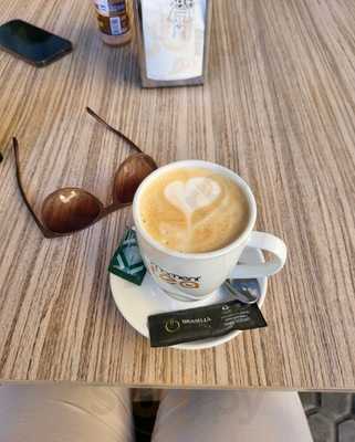 Bar Cafeteria Yohana