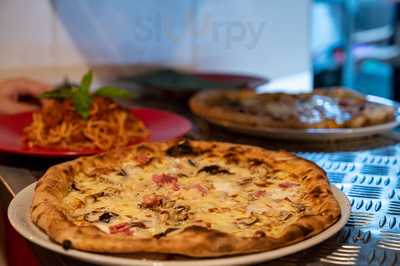 Pizzeria Creperia La Favorita