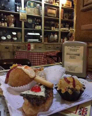 Bodeguilla De La Santa Cruz