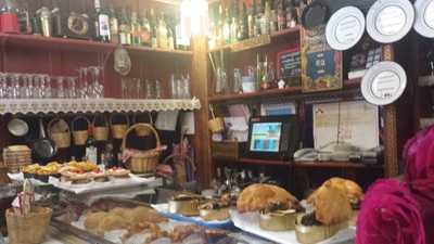 Bodeguilla De La Santa Cruz