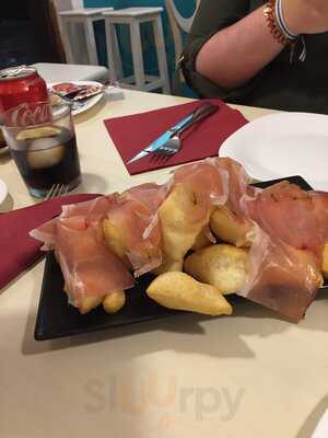 Pizzeria Pomodoro E Basilico