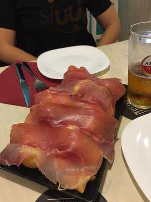 Pizzeria Pomodoro E Basilico