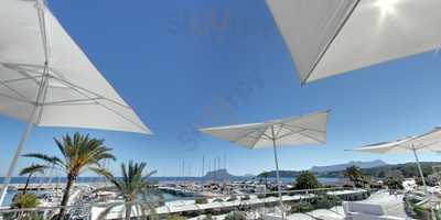 Captain Andy's Cocktail Bar