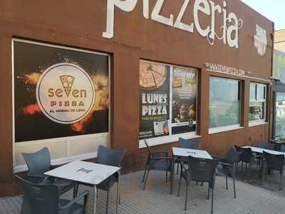 Seven Pizza