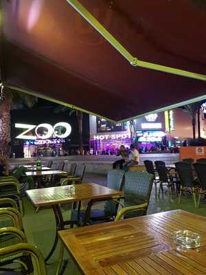 Blanco Y Negro Restaurant