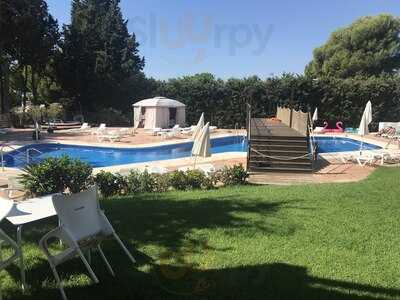 El Paraiso Restaurante & Country Club