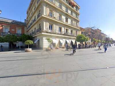 Starbucks Puerta Jerez