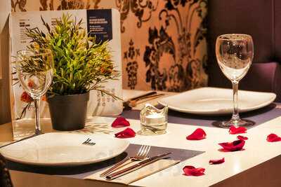 La Mafia Se Sienta A La Mesa