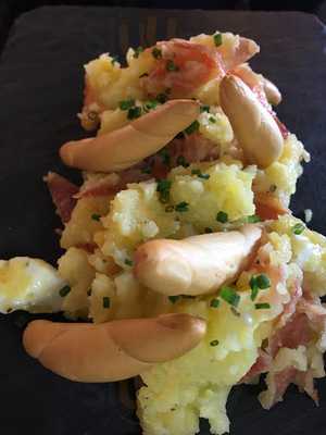 Tapas 18 Cafe & Bistro