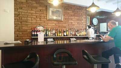 Rafel Cafetería-restaurante