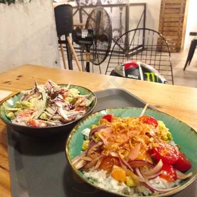 Single Fin Sagrada Familia Poke Gourmet