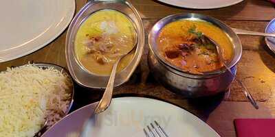 Gulzar Indian Restaurant