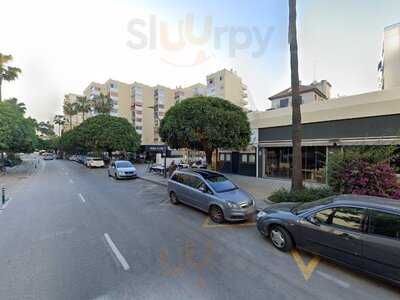 Gulzar Indian Restaurant