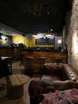 Chivuo's Slow Street Food & Craft Beer