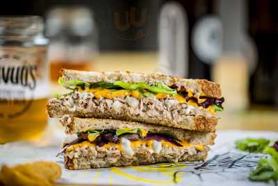 Chivuo's Slow Street Food & Craft Beer