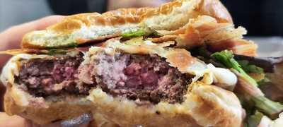 Chivuo's Slow Street Food & Craft Beer